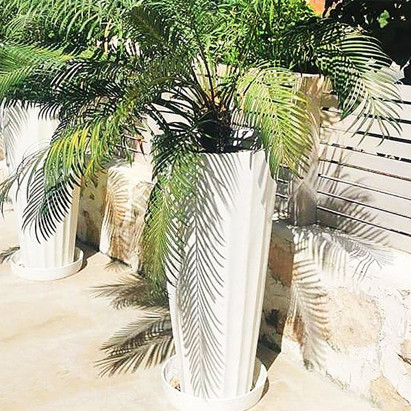 Lirra Planter Pot